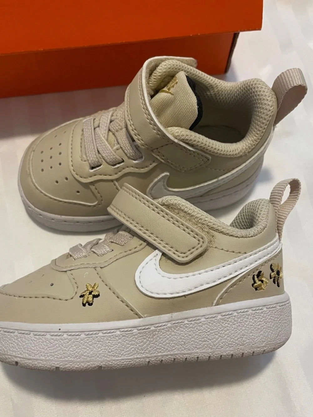 Nike revolution shoes